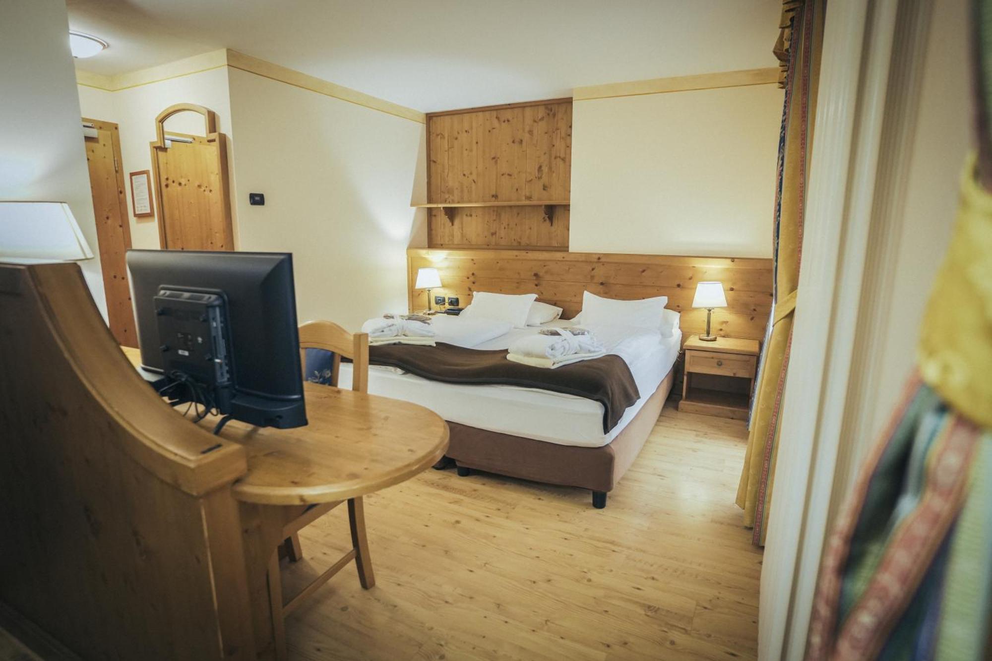 Hotel Al Parco Моэна Экстерьер фото